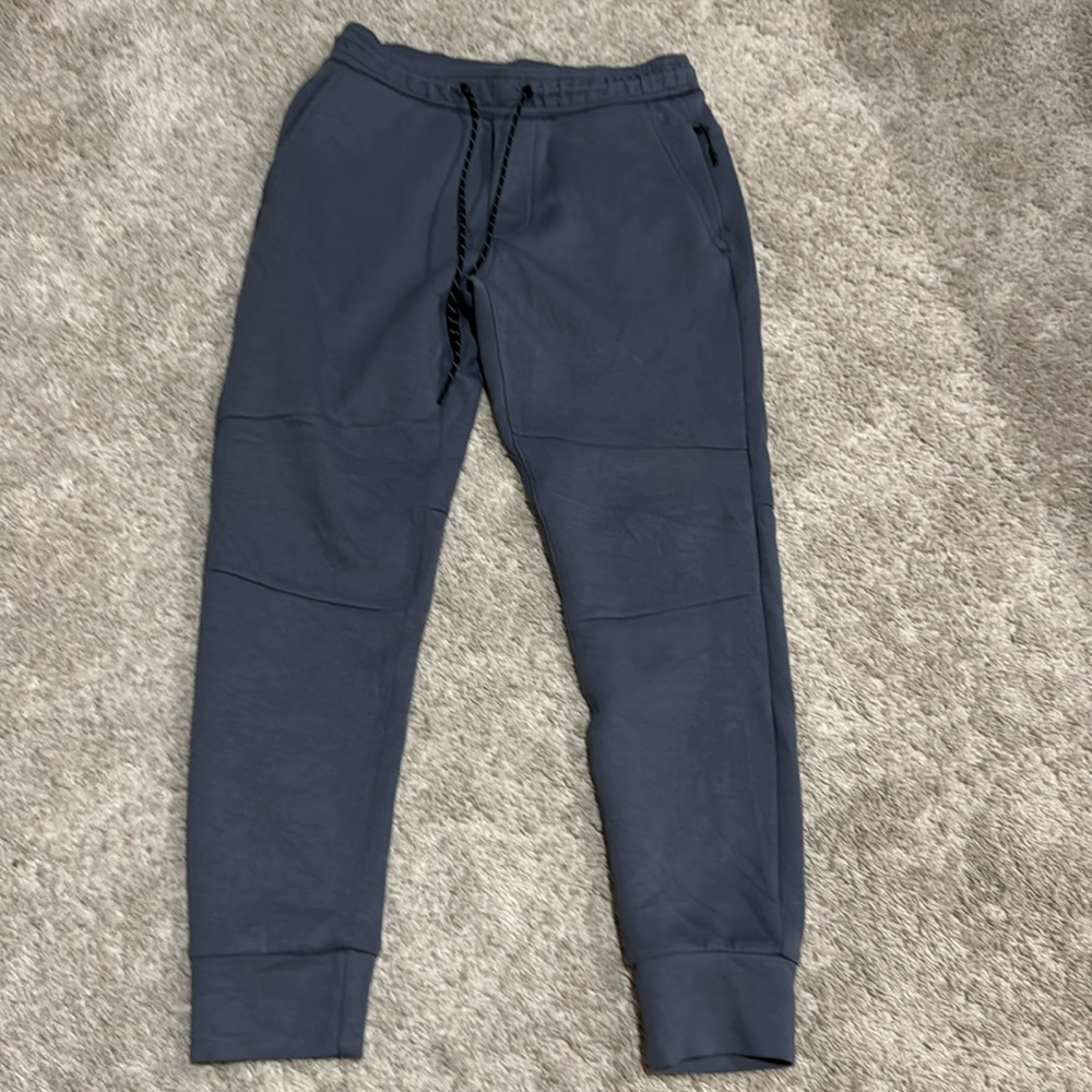 Men’s joggers American Eagle